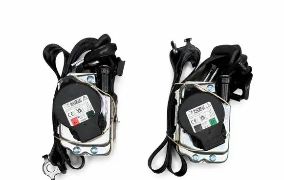 Volvo XC40 Set of seat belts