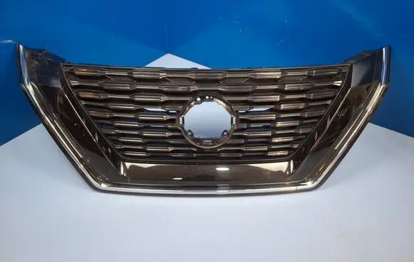 Nissan X-Trail T33 Front bumper upper radiator grill 623106RU0A