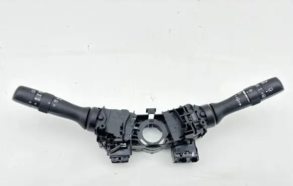 Subaru Outback (BT) Wiper turn signal indicator stalk/switch 17F4653