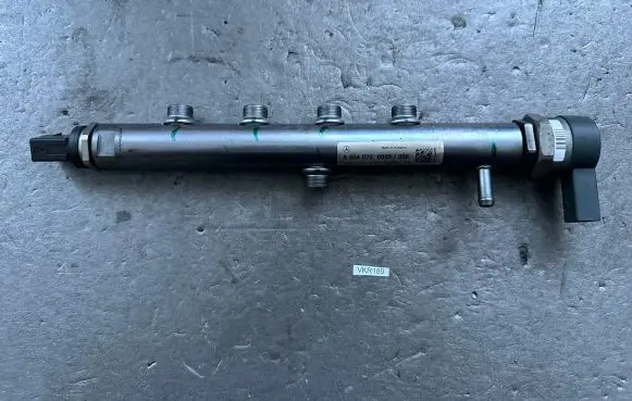 Mercedes-Benz C W205 Fuel main line pipe A6540700095