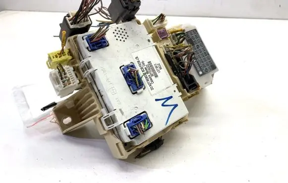 Suzuki Swift I Other control units/modules 3677062J22