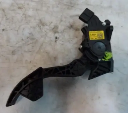 Skoda Fabia Mk3 (NJ) Accelerator throttle pedal 6C1721503D