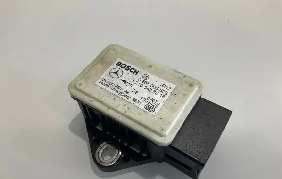 Mercedes-Benz CLS C219 ESP acceleration yaw rate sensor A2165420018 7002428 0265005623