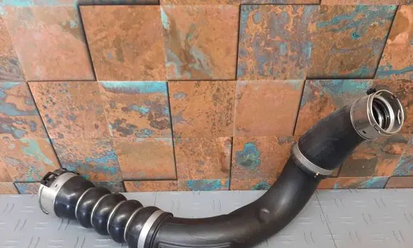 Mini One - Cooper F56 F55 Intercooler hose/pipe 8655836 8616211 13718655836