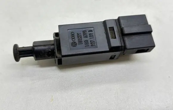 Audi A3 S3 8L Brake pedal sensor switch 1H0927189D