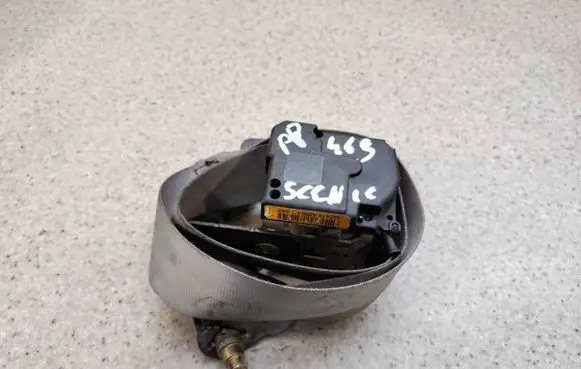 Renault Scenic I Front seatbelt 432478