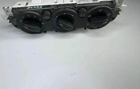 Ford Focus Climate control unit 3M5T19980AD 69607320
