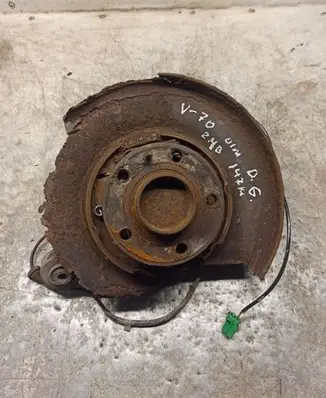 Volvo V70 Rear wheel hub