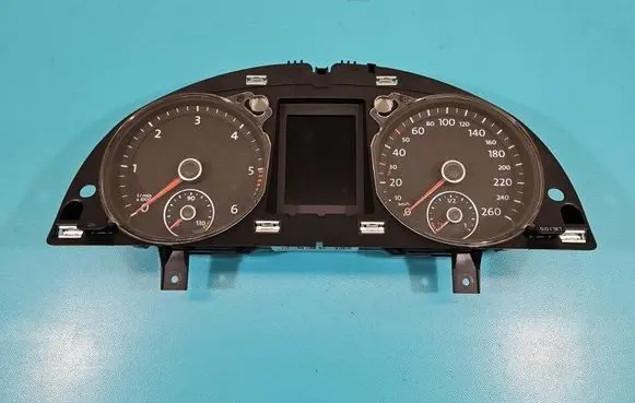 Speedometer (instrument cluster)