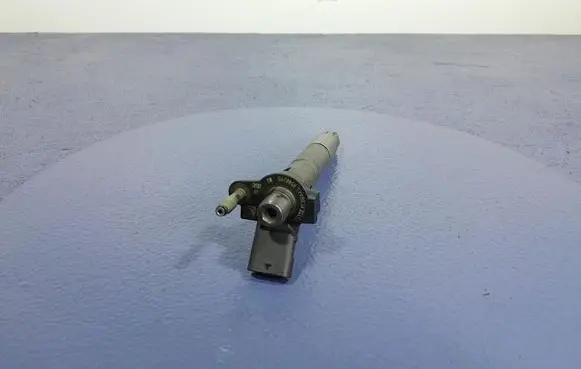 Fuel injector