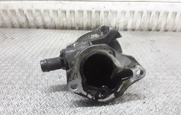 Renault Scenic II - Grand scenic II Vacuum pump