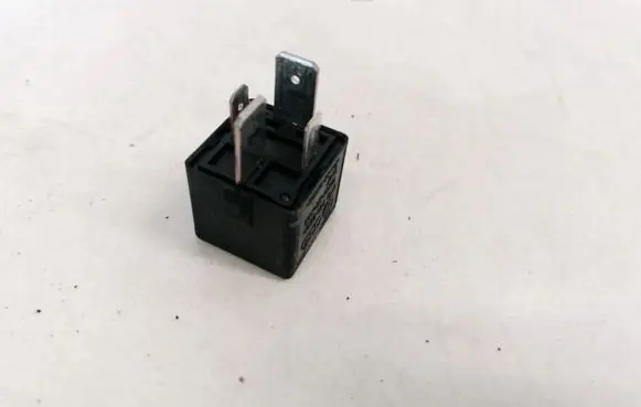 Audi A3 S3 8V Other relay 1K0951253A V23134-J52-X430
