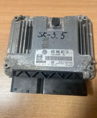 Skoda Octavia Mk2 (1Z) Engine control unit/module 03G906021LD 0281013187 1039S14575
