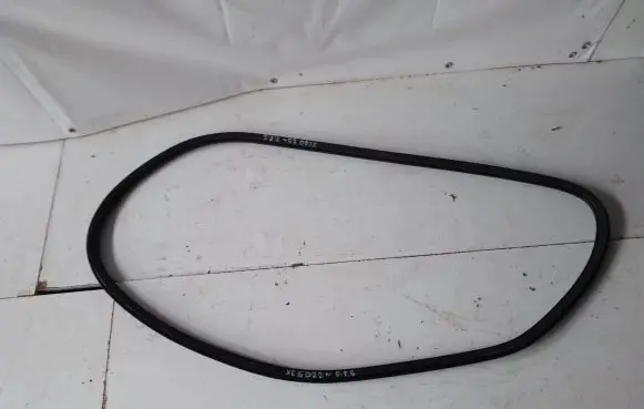 Volvo XC60 Rubber seal rear door 