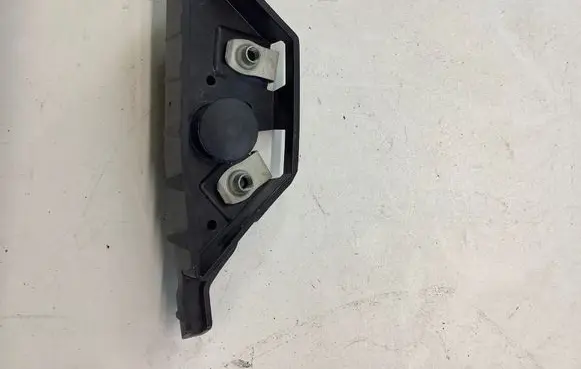 Ford Mustang VII Fender mounting bracket Pr3b17d958aa