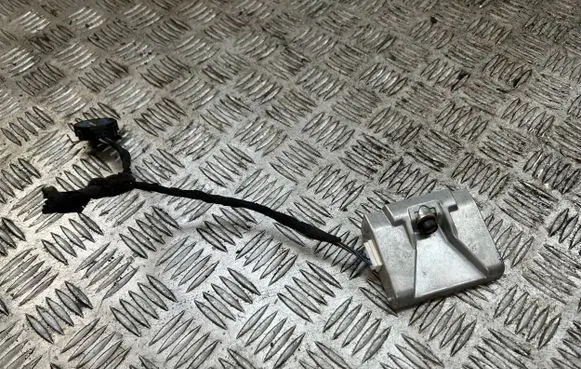 Windshield/windscreen camera