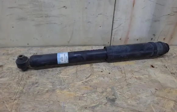 Toyota Prius+ (ZVW40) Rear shock absorber/damper 4853047190