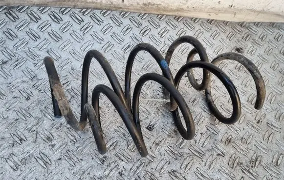 Nissan Note (E12) Rear coil spring