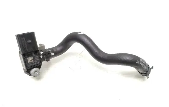 Seat Leon (5F) Exhaust gas pressure sensor 04L906051J 04l145049f 04l131850A