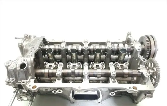 Honda Jazz Engine head QH7Z220660