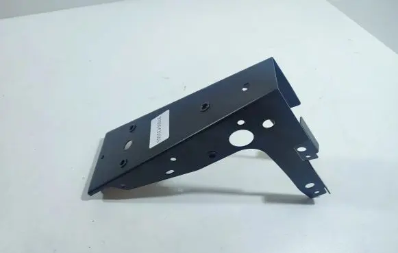 Porsche Panamera (970) Fender mounting bracket 97050435505