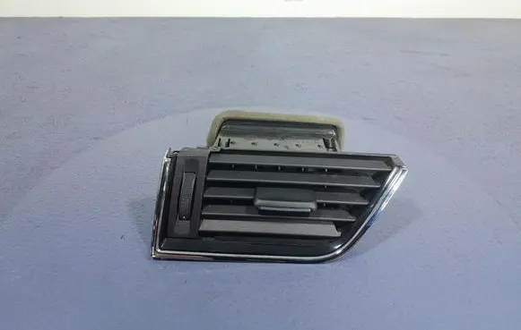Skoda Octavia Mk3 (5E) Dashboard side air vent grill/cover trim 5E0819701C