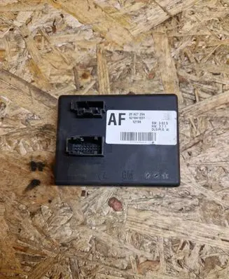 Opel Insignia A Tow bar trailer control unit/module 20827294 12198 521041E01