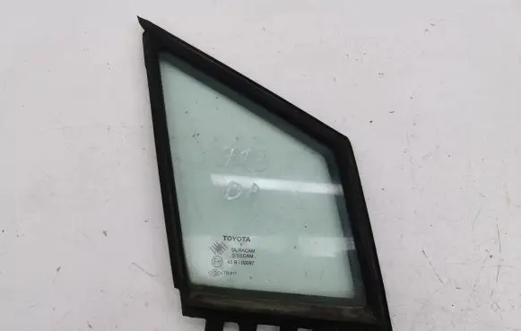 Toyota Corolla Verso AR10 Front door vent window glass four-door 