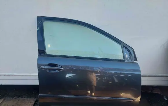 Lexus RX 300 Front door