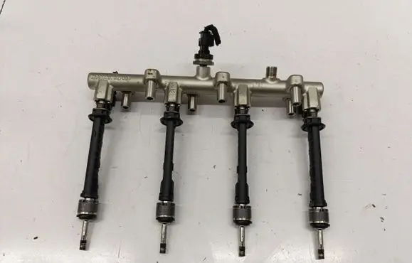 Fuel injectors set