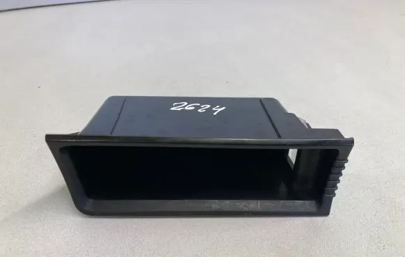 Volkswagen PASSAT B7 Ashtray (front) 318230100