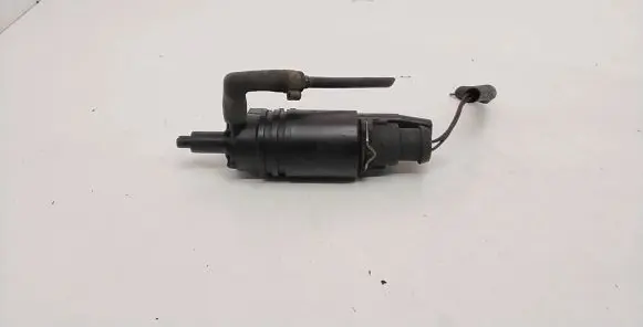 Audi A4 S4 B5 8D Windscreen/windshield washer pump 021168 2800F05 107282