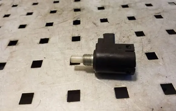Clutch pedal sensor