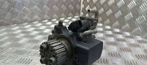 Skoda Rapid (NH) Fuel injection high pressure pump 03L130755AL 060913-193033 03L130111G