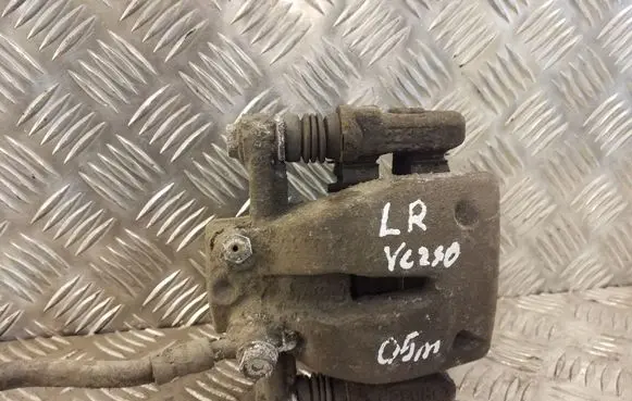 Toyota Corolla Verso E121 Rear brake caliper Y01339 0204Y01338