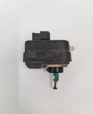 Volvo V70 Headlight level adjustment motor 13h41