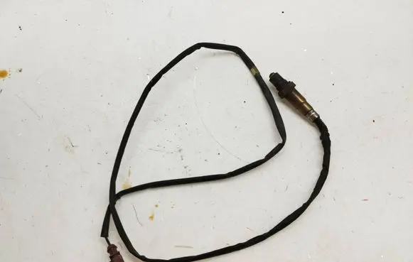 Volkswagen Touareg II Lambda probe sensor 06E906262E 0258010198