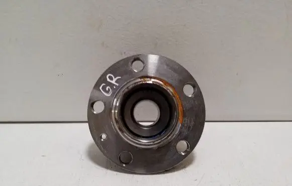 Audi A1 Rear wheel hub