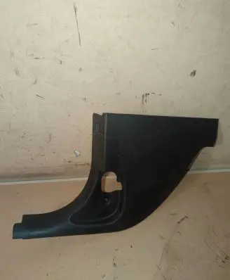 BMW 3 E90 E91 Foot area side trim 7066989