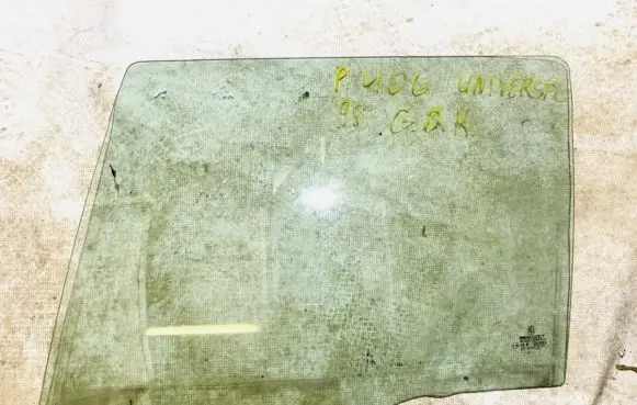 Peugeot 406 Rear door window glass