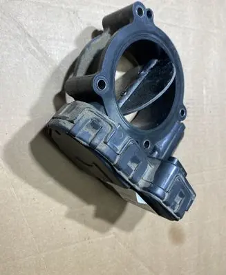 Mercedes-Benz Sprinter W901 W902 W903 W904 Throttle valve A6510900470 6510900470