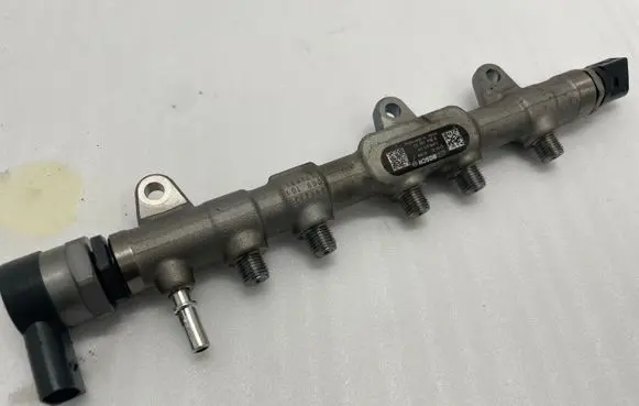 BMW 1 F20 F21 Fuel main line pipe 8514154 0445214315