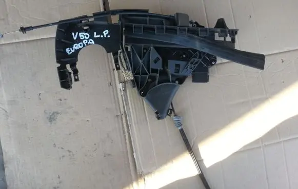 Volvo S40 Front door lock