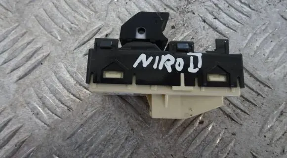 KIA Niro Electric window control switch 93581-AT000