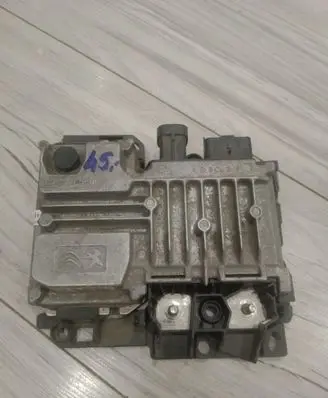 Peugeot 307 Start/Stop control module 9819596180