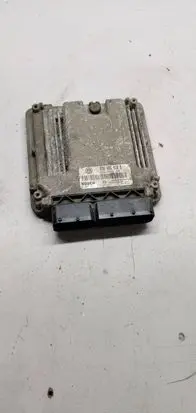 Volkswagen Golf V Engine control unit/module 03G906016B 1039S04434