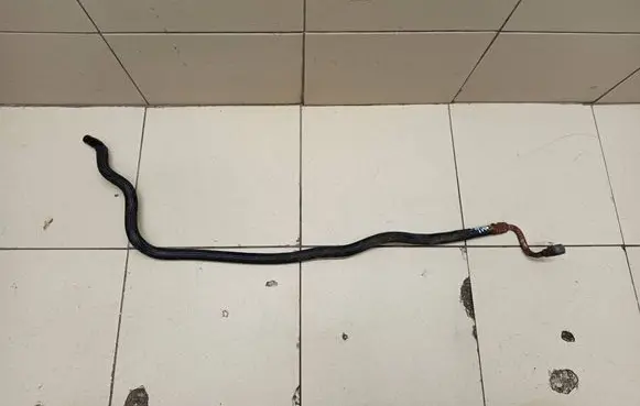 Audi A6 S6 C6 4F Power steering hose/pipe/line 