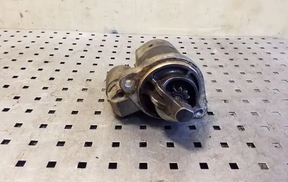 Ford Focus Starter motor CV6T11000GC