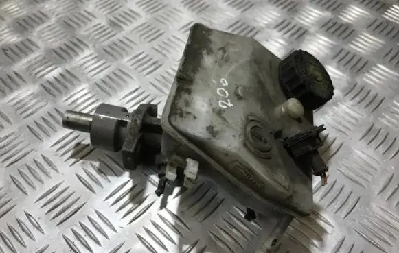 Peugeot 206 Master brake cylinder 03350884271 033508-84271