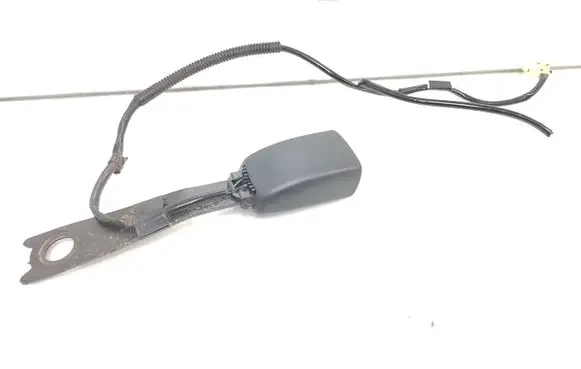 Toyota RAV 4 (XA30) Front seatbelt buckle 07318 E034501